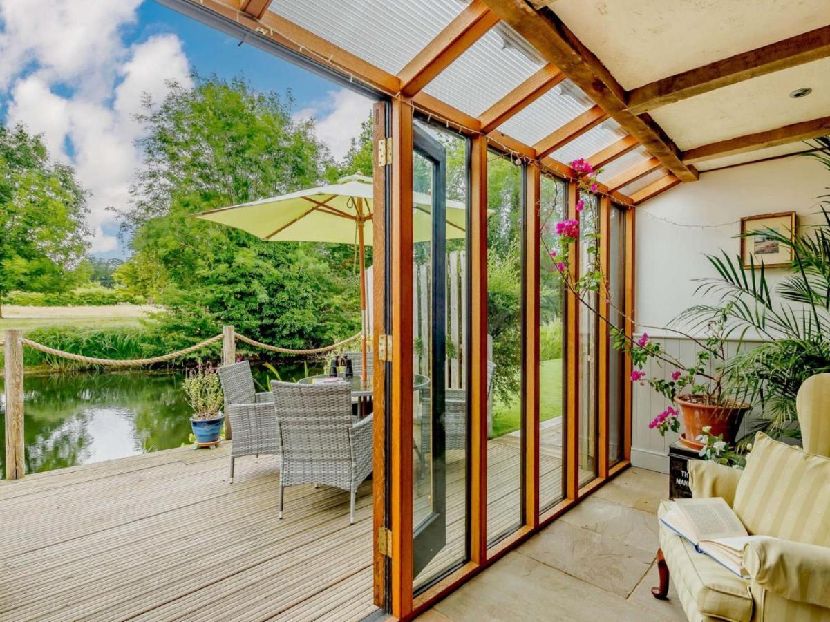 16Th Century Cartlodge With Private Hot Tub Diss Bagian luar foto